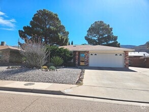 Building Photo - 206 Sunrise Ave