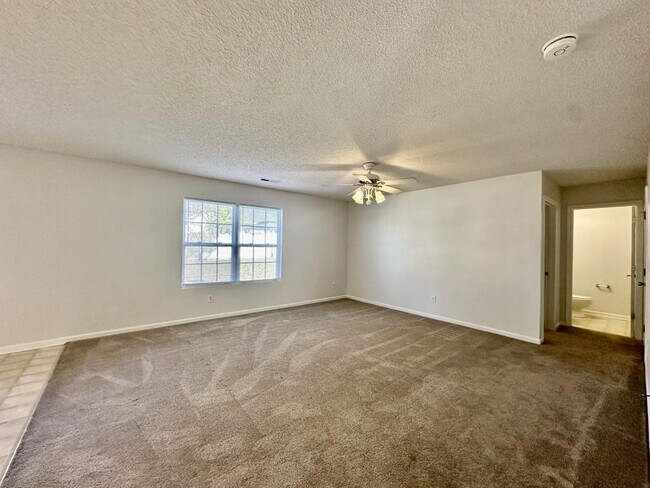 Building Photo - 5787 Dove Point Dr SW