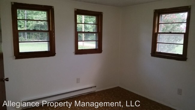 Building Photo - 7808 Airport Rd