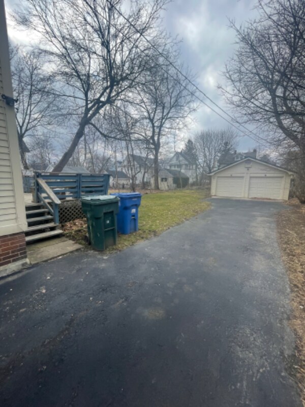 Foto del edificio - 167 Fairview Ave