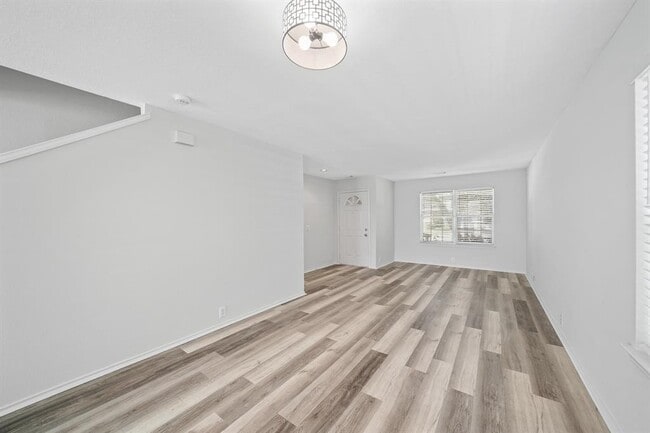 Foto del edificio - 5826 Kenwood