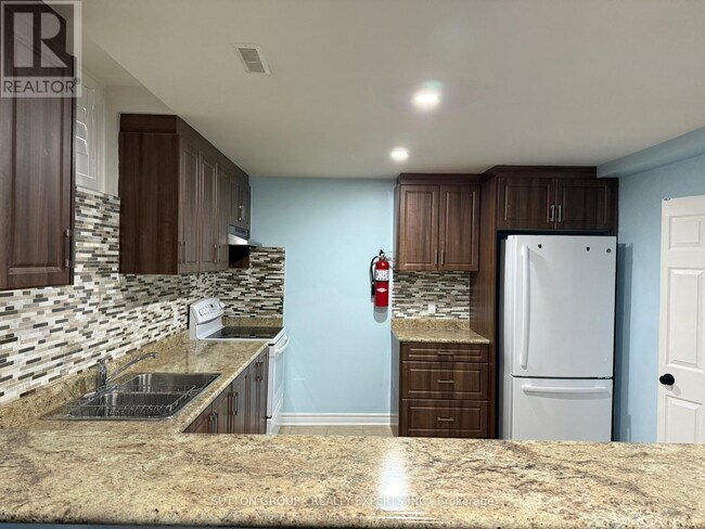 Photo du bâtiment - 23 Buick Blvd