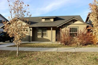 Building Photo - 21330 N E Livingston Dr