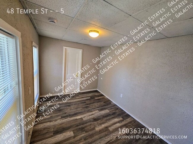 Building Photo - 48 Temple St