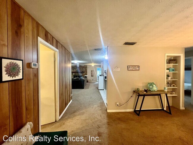 Foto del edificio - 3 br, 2 bath House - 4447 Melvin Circle West