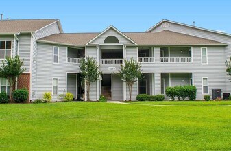 Building Photo - 4156 Breezewood Dr