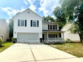 Building Photo - 2641 Alamanda Dr