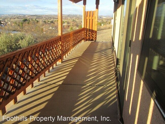 Building Photo - 2 br, 2 bath House - 330 Arnold Terrace Un...