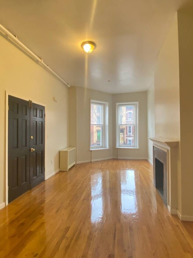 Primary Photo - 914 Lafayette Ave