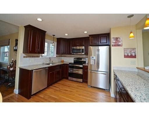 Building Photo - 21 Birch Rd