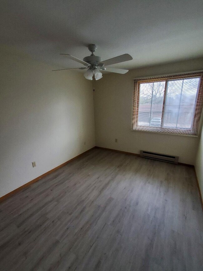 Foto del edificio - 2106 Colony Ct