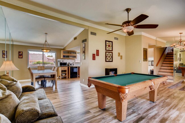 Comedor/sala de estar - 7474 Puritan Ave