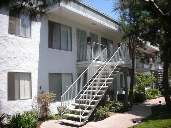 ShawnwoodForestApartments - Shawnwood Forest Apartments