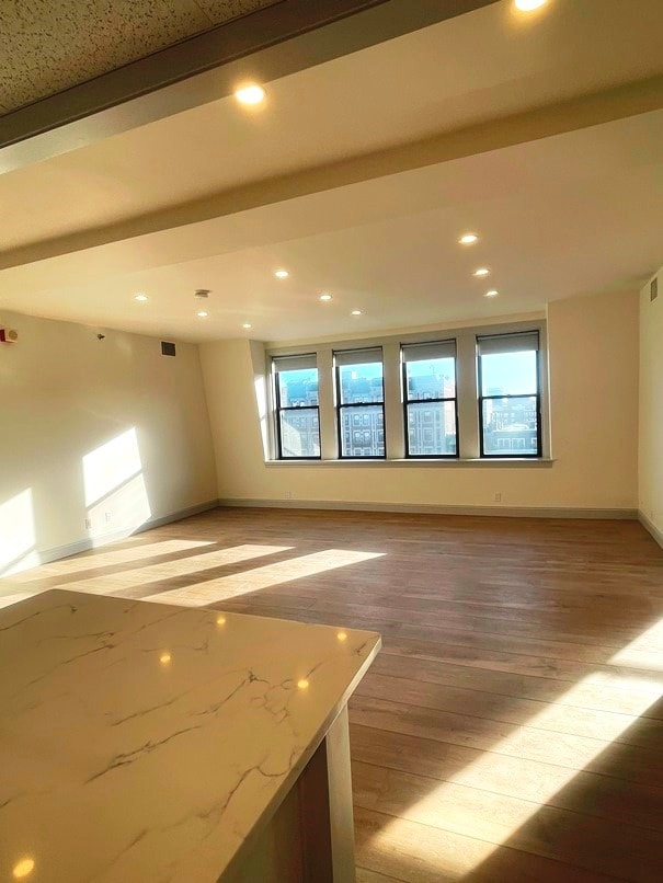 Foto del edificio - 475 MA-2