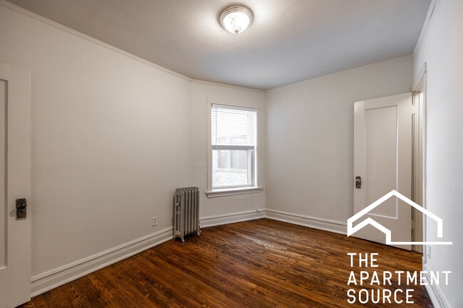 Building Photo - 1432 W Jonquil Ter