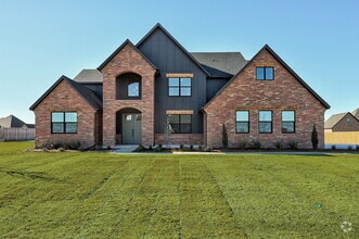Building Photo - 1045 Collis Wy