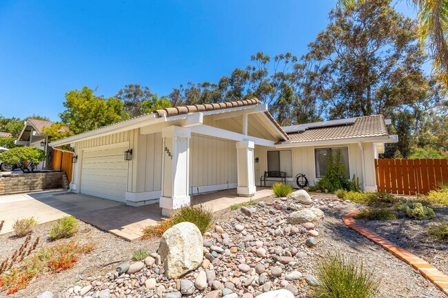 Building Photo - 3 Bed 2 Bath House in Scripps Ranch