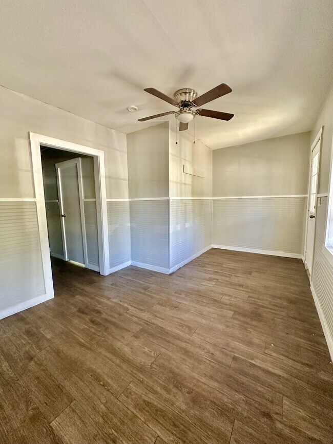 Foto del edificio - 409 Barack Obama Blvd