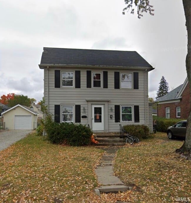 Building Photo - 1119 Clara Ave