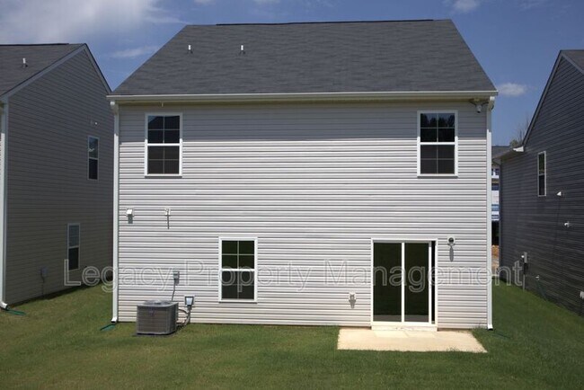 Building Photo - 2524 Lily Dr