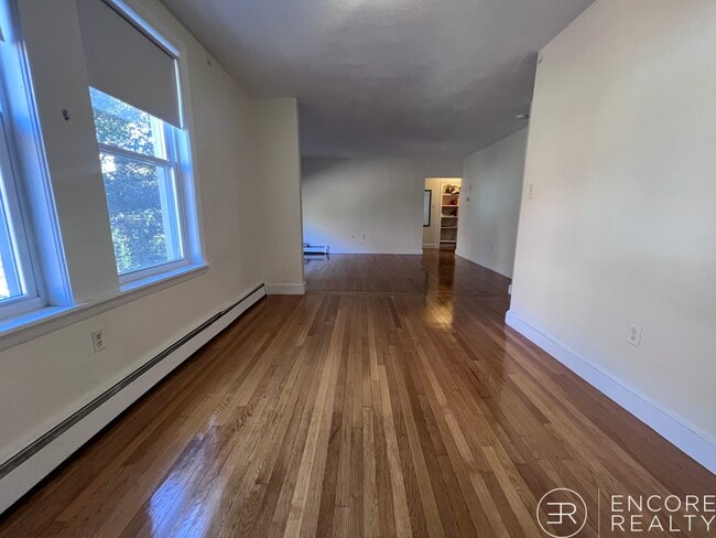 Building Photo - 306 Tappan St