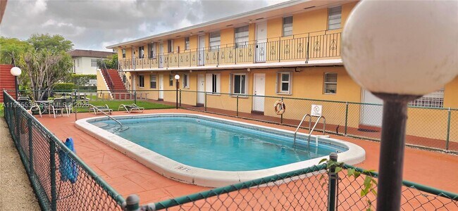 Foto del edificio - 3800 SW 102nd Ave