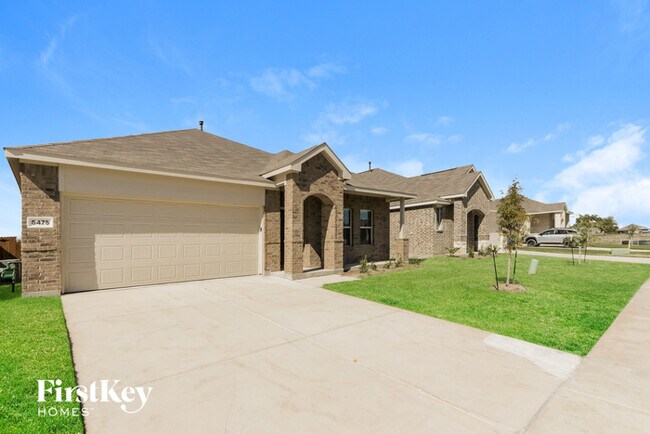 Building Photo - 5475 Montrose Dr