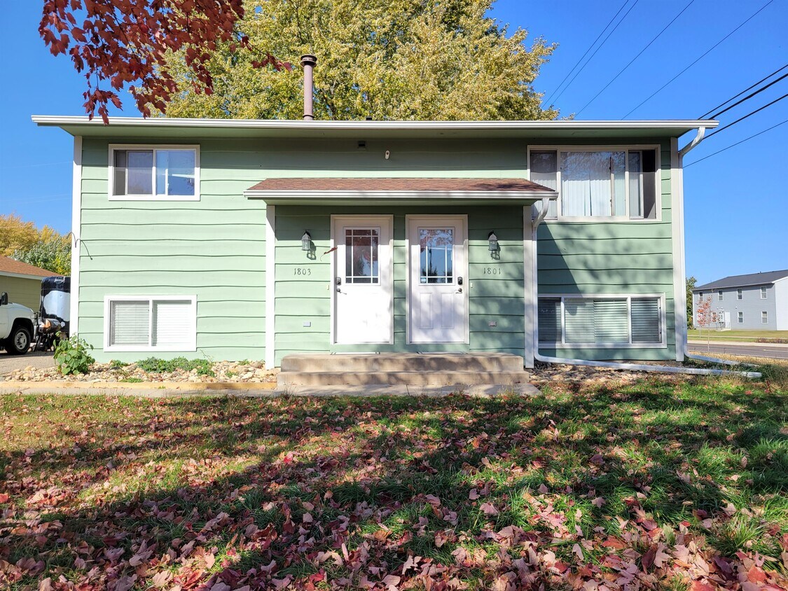 1801 43rd St NW, Rochester, MN 55901 House Rental in Rochester, MN