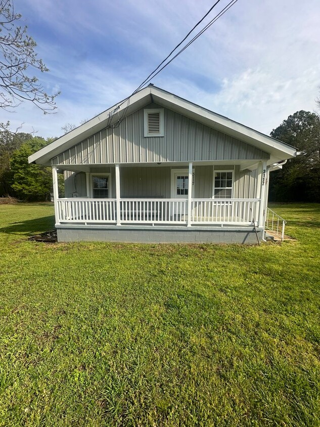 Primary Photo - 3117 MCINTOSH ROAD