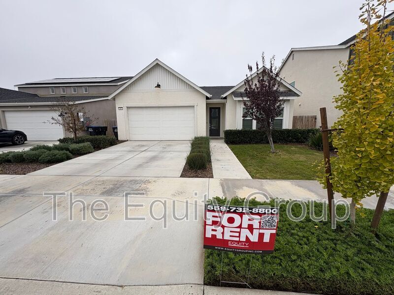 Foto principal - 217 E Tyler Ct