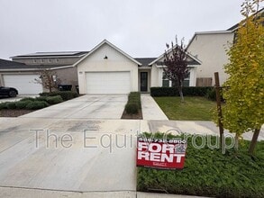 Building Photo - 217 E Tyler Ave