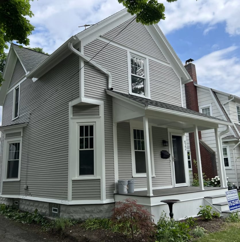 Primary Photo - 622 Gladstone Dr SE