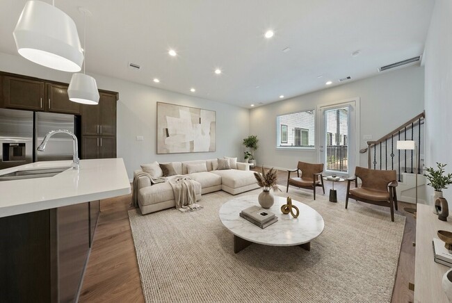 Foto del edificio - 2309 Silva Park Ln