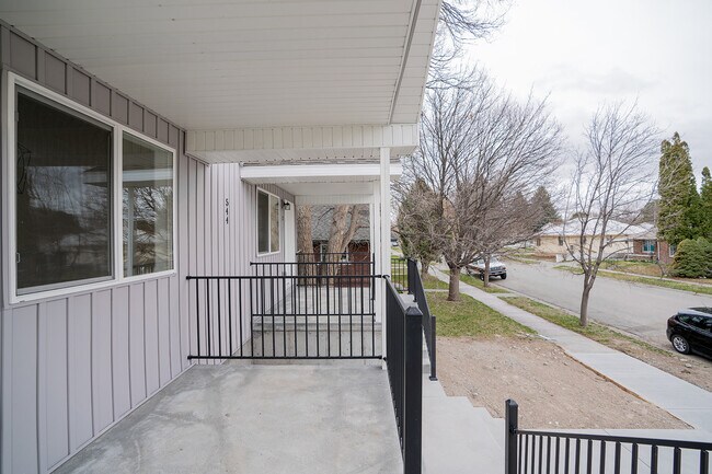 Building Photo - 544 K St