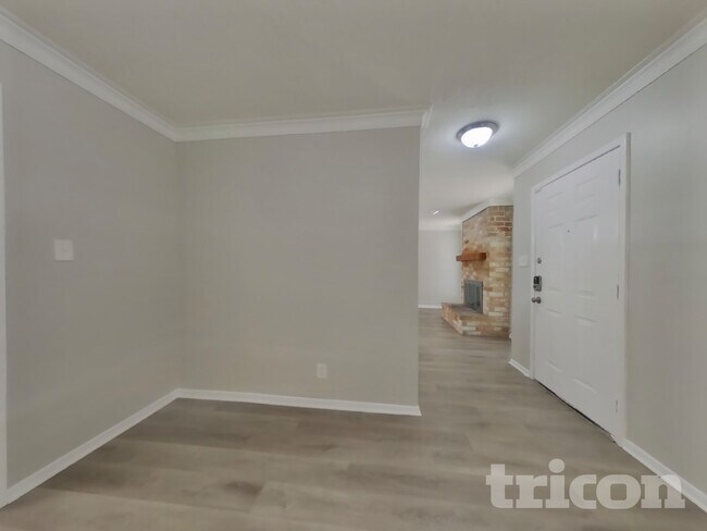 Building Photo - 24122 Spring Mill Ln