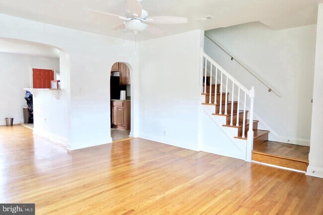 Building Photo - 2507 N Rosedale St