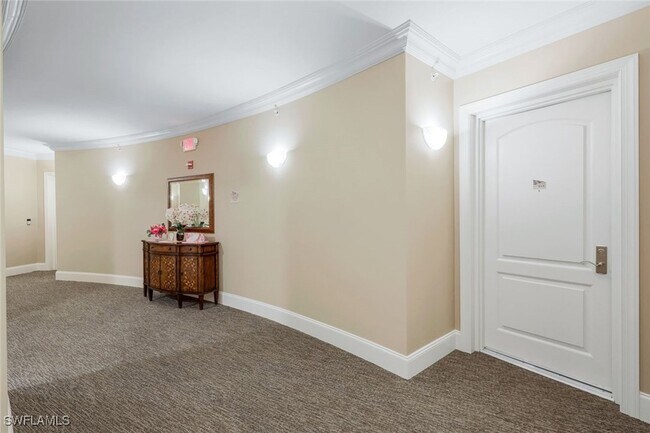 Foto del edificio - 5793 Cape Harbour Dr