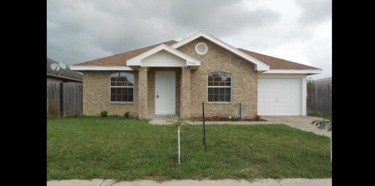 Primary Photo - 3066 Valletta St