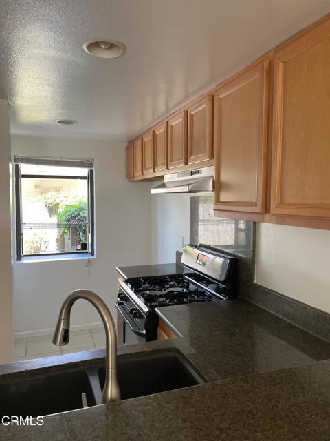 Foto del edificio - 2455 Bayshore Ave