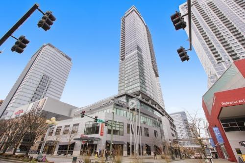 Foto principal - 2 bedroom in Bellevue WA 98004