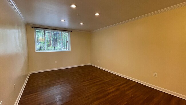 Building Photo - Cozy 1 BR/ 1 BA Condo Unit in Deanwood!
