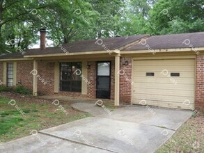 Building Photo - 3606 White Oak Way SW