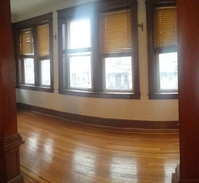 Foto del edificio - 656 Palisade Ave