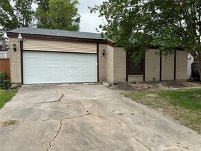 Building Photo - 6311 Dawnridge Dr