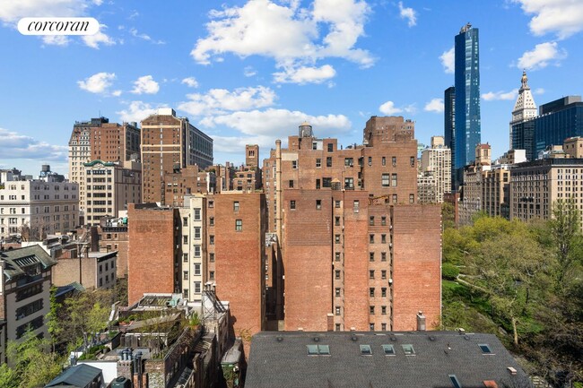 Building Photo - 32 Gramercy Pk S