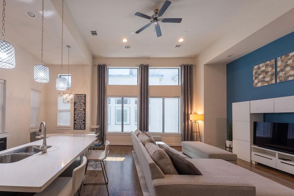 Foto principal - 94 N Hutcheson St
