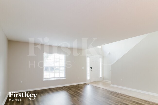 Building Photo - 2130 Aitkin Loop