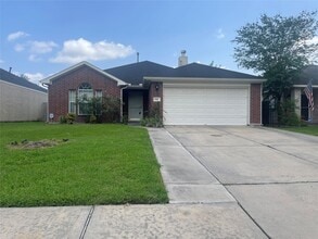 Building Photo - 1817 Sherwood Forest Cir