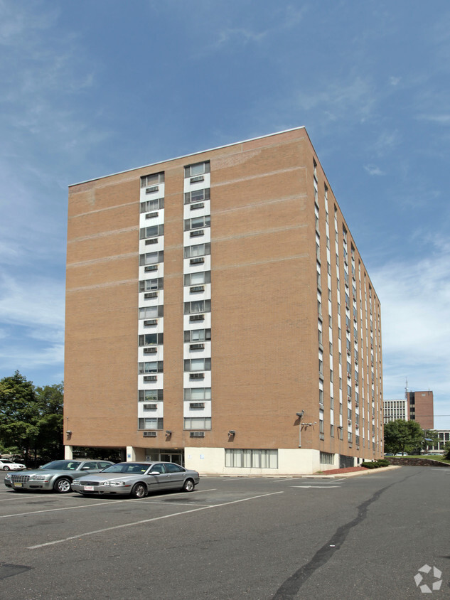 Foto del edificio - Bellevue Plaza Apartments