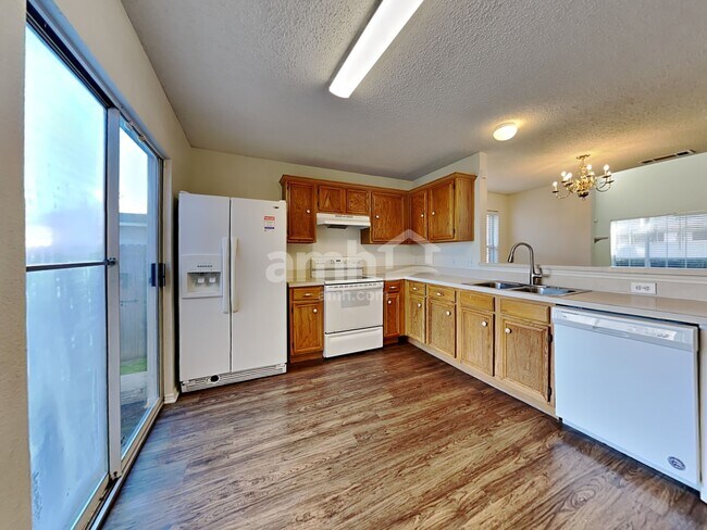 Foto del edificio - 214 High Pointe Ln